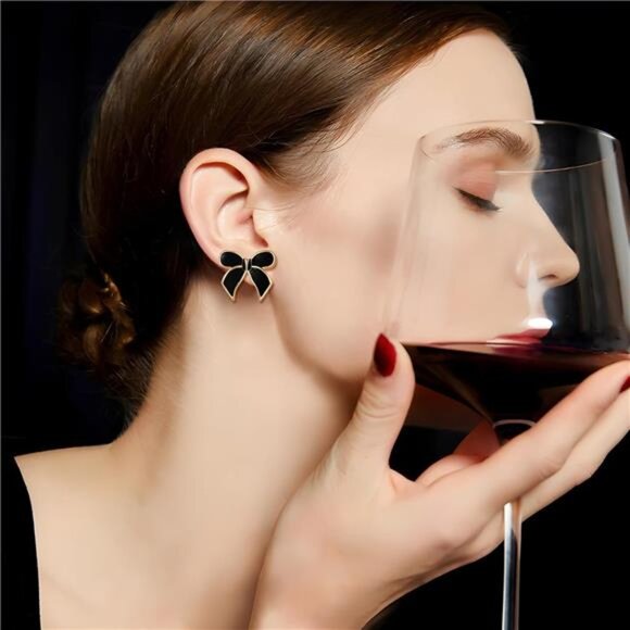 Elegant Black Bow Earrings – 18K Gold Plated, Chic and Shiny - Picture 6 of 6